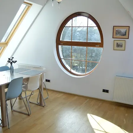 Seaside Loft Apartment *